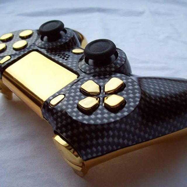 Get Creative: Elevate Your Gaming Style with Custom Painted PS4 Controllers插图